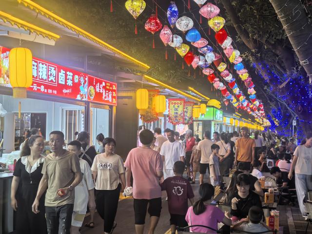 国庆假期首日，“东江八点”上新吸客！约起：体验古风文旅，看表演、吃美食！