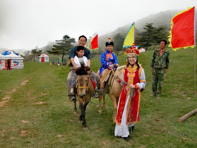 湖北宜昌：迷人的的百里荒大草原，这些发现，是锦上之花