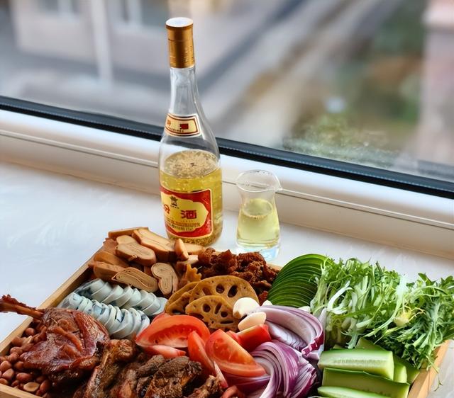 中国八大纯粮食酒品牌，2025 年高口碑粮食酒选购指南