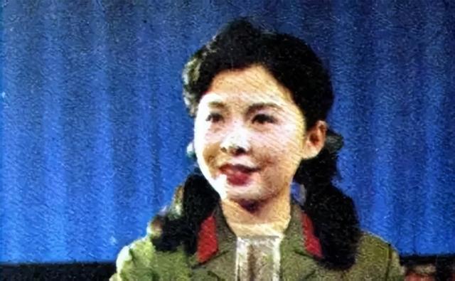 董文华不再沉默，揭露了曾经被“封杀”的原因，原来我们错怪了她
