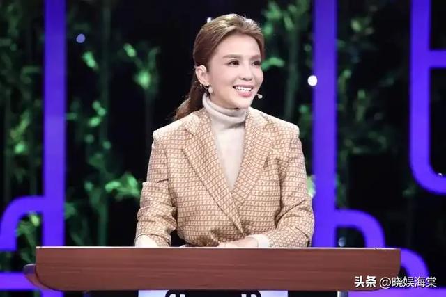 康辉哽咽，撒贝宁落泪，朱迅痛哭他们一生再优秀也对不起父母！