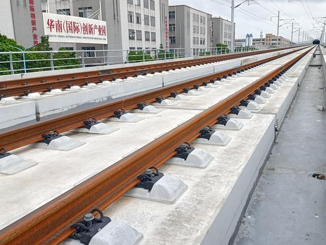 火车铁轨都换成混凝土枕木了，为何武汉长江大桥还在用木质轨枕？