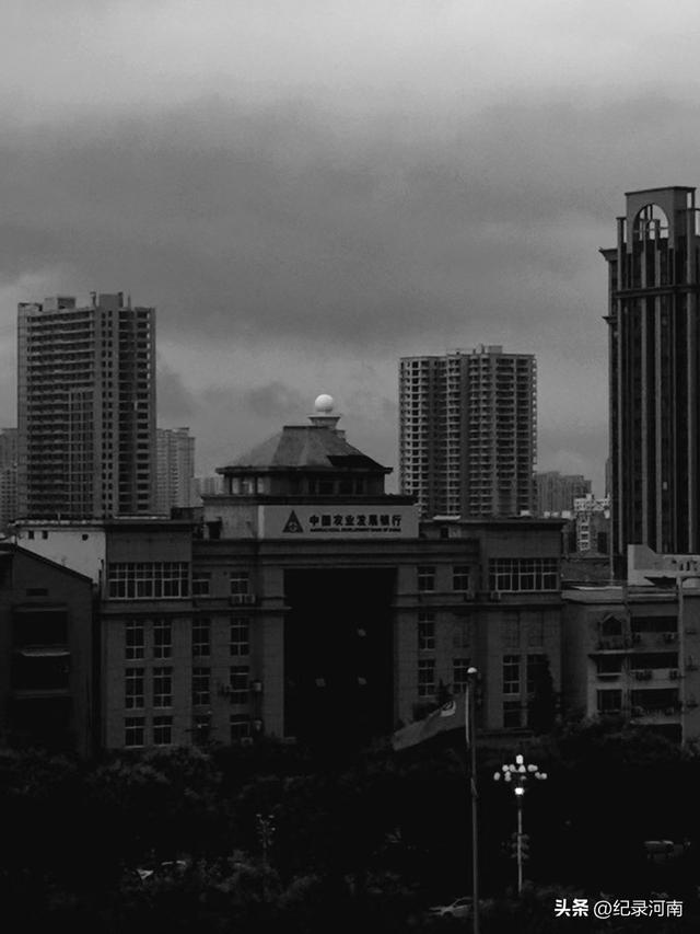 雨中骑行胡思乱想