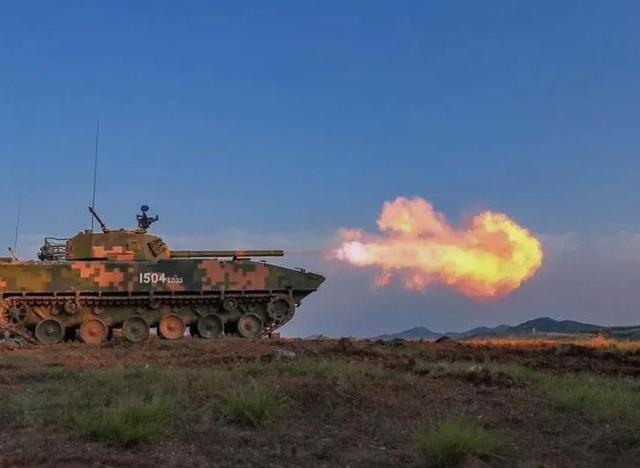 8国已派兵过台海，白宫通告全球，不许改变现状，解放军3路出动