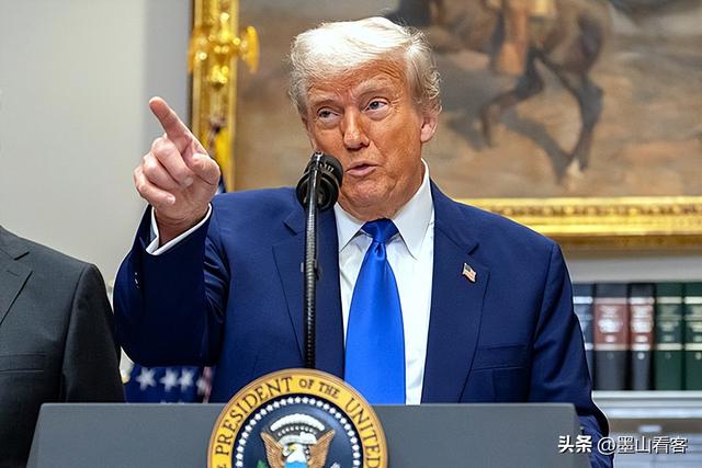 谈崩了！7国派兵格陵兰岛	，美国轻飘飘的2句话，让欧洲成了笑话