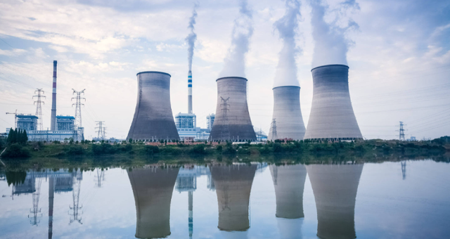 全球聚焦AI治理：197国聚沙特协商，中国布局47年显远见