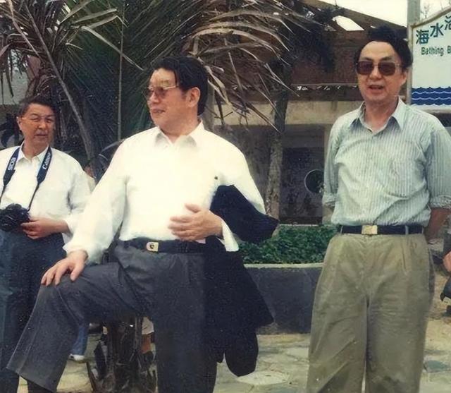 他曾是胡书记的得助手，担任过贵州省委书记，临终请求葬回故乡