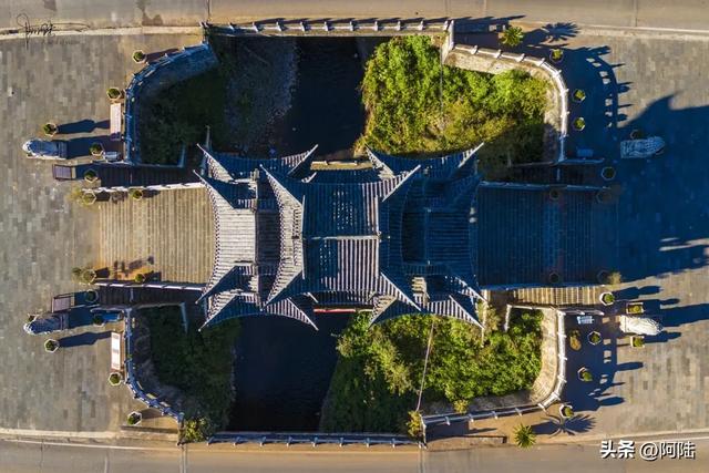 借明代古桥“洗心”悟禅,悄然感受大理鸡足山的名不虚传