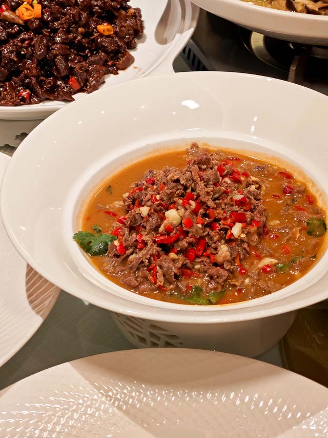喜座美食村落
