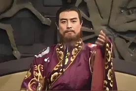 三国时曹丕刘备先后称帝，为啥偏偏孙权称帝，令所有人感到尴尬？图片