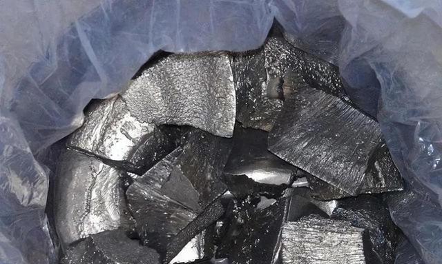 稀土王牌要失效？美国第一块稀土磁铁诞生，贝森特欢呼：不怕中国