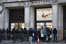 为什么喜欢假货？看到年轻人开始买莆田鞋，消费主义彻底傻眼了！图片