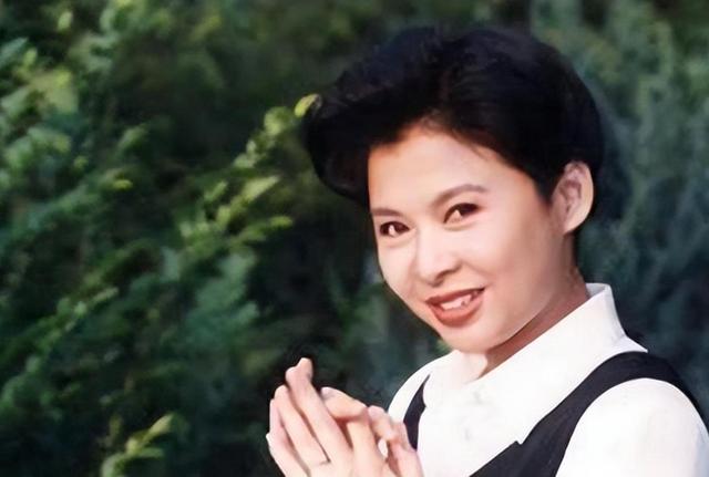 董文华不再沉寂，揭露了曾经被“封杀”的原因，原来我们都错怪她