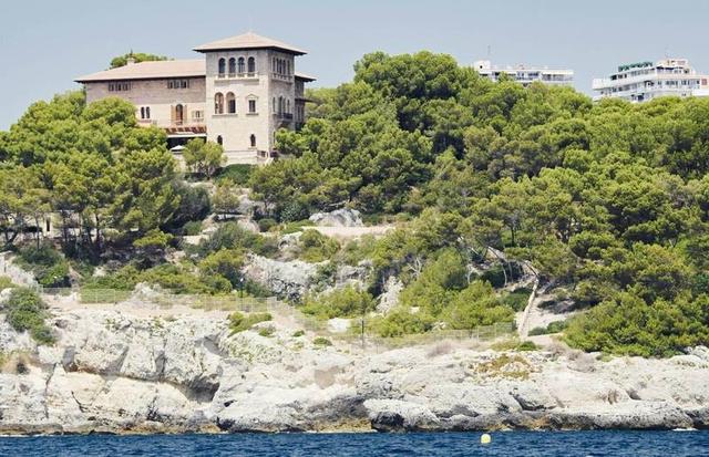 全球最富有王室的豪华住宅大揭秘