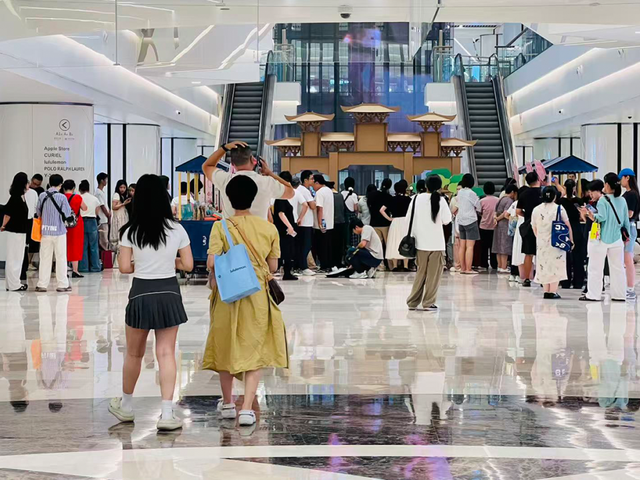 来汉口 逛江汉 | 大学生超友好！不出地铁站如何玩转江汉？