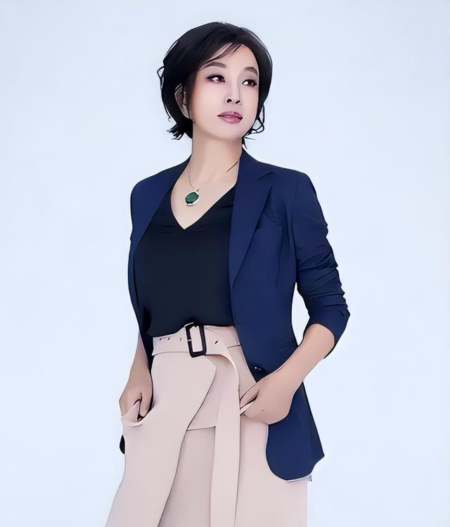 钱再多有什么用？75岁的“风流妖精”刘晓庆，已经走上另一条道路