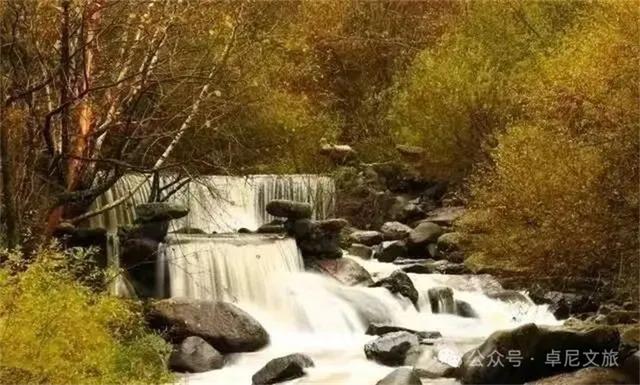 康多峡秋景：一场不可错过的视觉盛宴