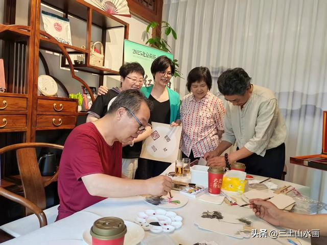 北京皇家园林书画研究会颐和园赏荷花