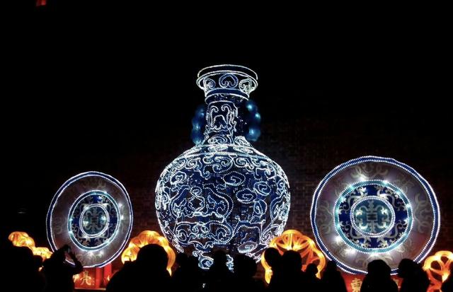 万人空巷闹元宵！大同古城灯火辉煌，一眼梦回北魏盛世