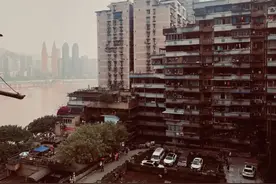 重庆网红打卡点白象居，24层住宅无电梯，居民与游客的冲突不断？图片