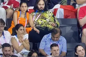 印度首富29岁儿子带新婚妻看奥运，如明星般被围观，却也很有礼貌图片