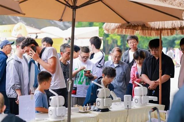 国庆中秋假期，333.45万人次游武侯！