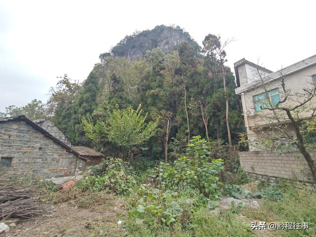 寻找一个最为艰难的躲匪洞，我难到达，土匪也难以到达