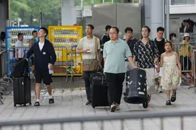 内地人才后悔来港！直言香港不适合生存！图片