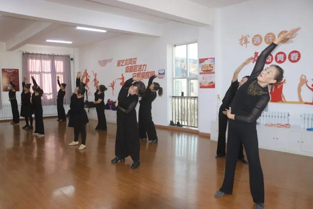 锡林浩特“猫冬”指南：解锁草原小城的别样“暖冬”