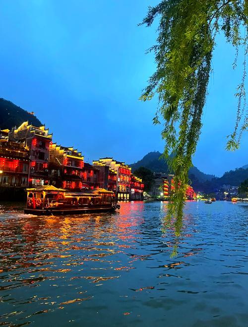 退休后试过一年住一城，这六个地方让我不舍离开