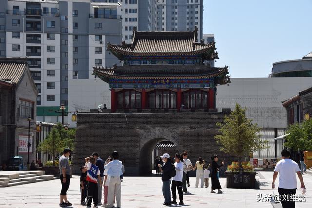 走进久仰的大境门