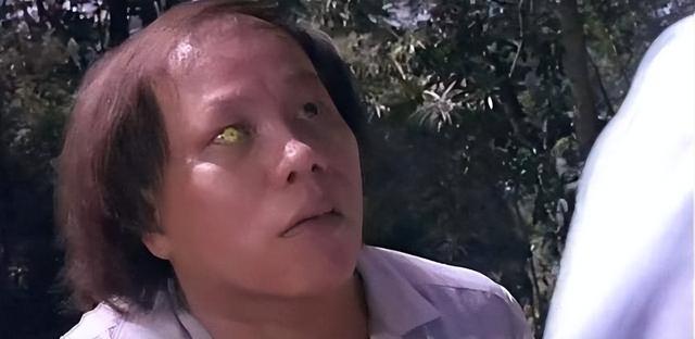 梁小龙被曝离世1天	，私生活被扒底朝天，原来他和杨少华处境一样