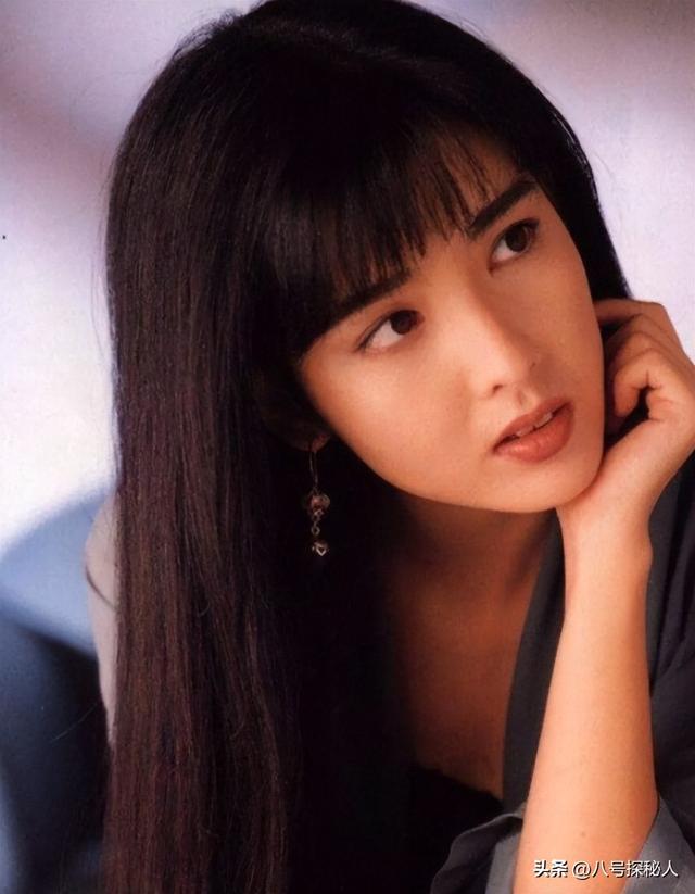 被戴8次绿帽子，3次被捉奸在床，这就是我们“玉女”守卫的爱情