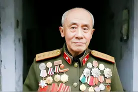 一名新兵见19名日军洗澡，没带枪便摸过去，104岁离世时暴露身份图片
