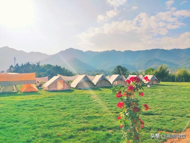 自在嵩明丨层峦碧水、林间野趣、美食垂钓……近郊旅行就来杨桥西山大村子