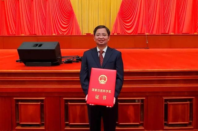 一生结缘南大，潜心研究三十年，周志华终成人工智能顶级专家