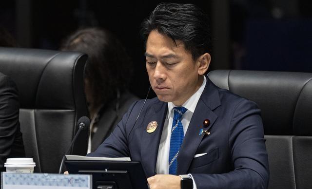 不留任何情面！日方抗议遭中方当面驳回，不到24小时，辽宁舰北上