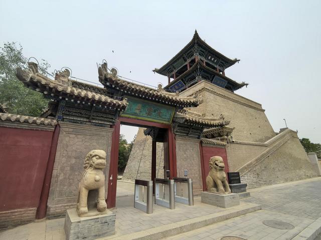 武威为什么会有一个西夏博物馆？里面的国宝西夏碑是怎么回事？