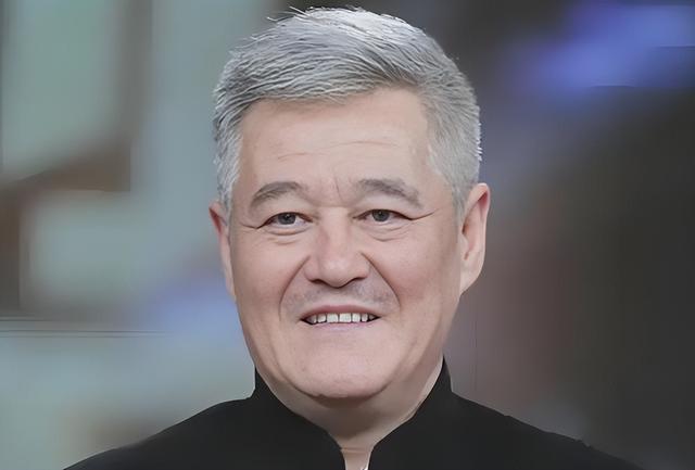 80岁何庆魁不再隐瞒，坦言与赵本山的“真实关系”，宋丹丹说对了