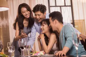 “00后”新主张：轻松相亲，认真谈情图片