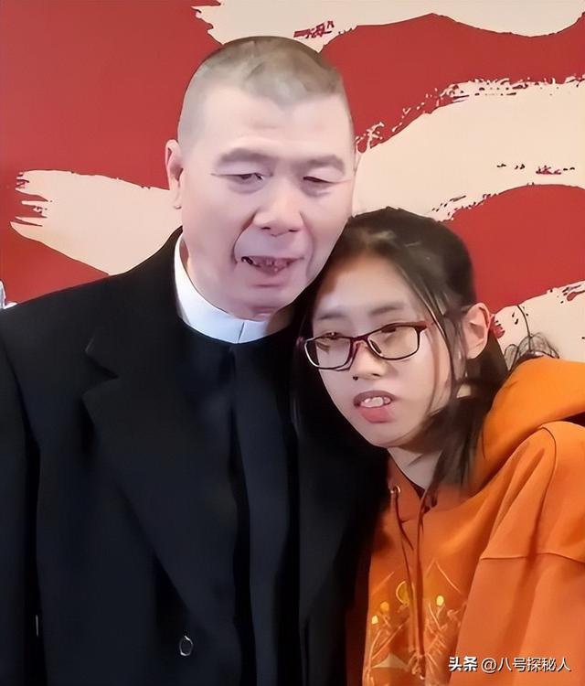 徐帆回应离婚5个月，冯小刚近况曝光，他的“小心思”再藏不住了