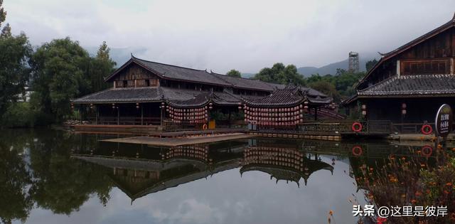 乘旅游专线游丽江的观音峡