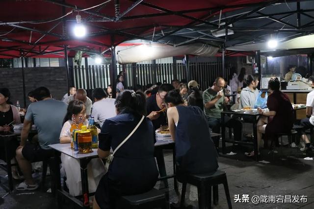 避暑胜地·康养宕昌｜宕昌的夜：慢下来的时光 热起来的生活