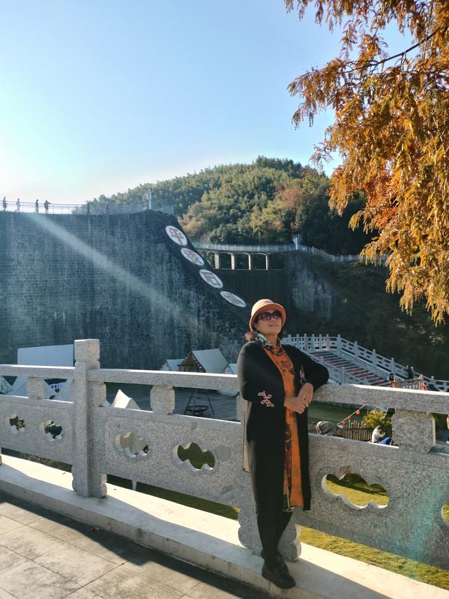 蜀山陶韵：古南街·陶二厂·石坝行记