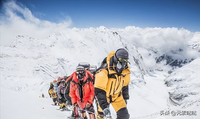 信仰与挑战的悲剧：17人殒命神山，留给后世一个永久禁令