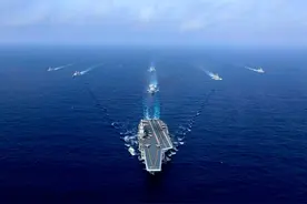 中国海军交出满意答卷，2023年下水10艘军舰，总吨位超11万吨图片