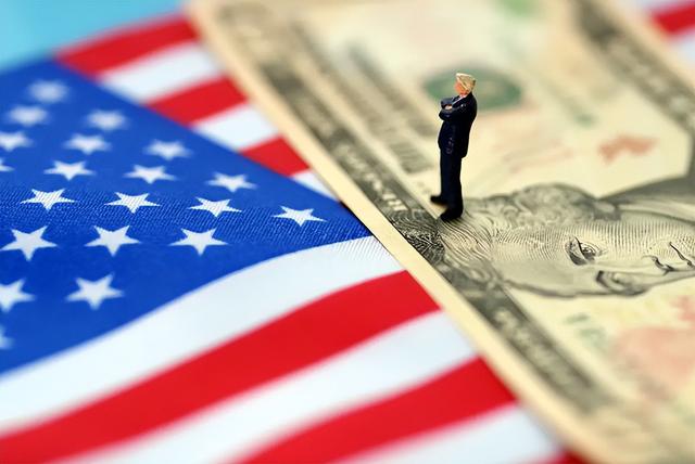 美联储降息前的豪赌！黄金回调至3950，中美谈判引爆新行情