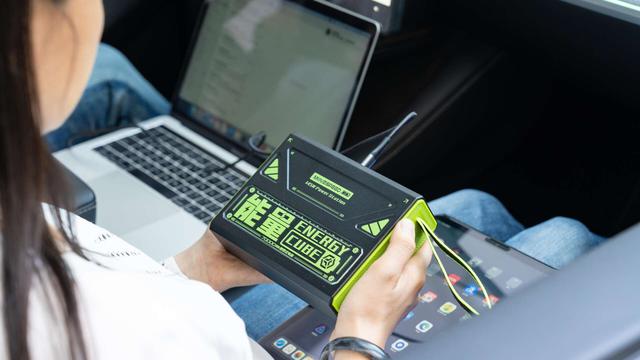 有电才能继续，70000毫安时的移速能量魔方 Pro Max