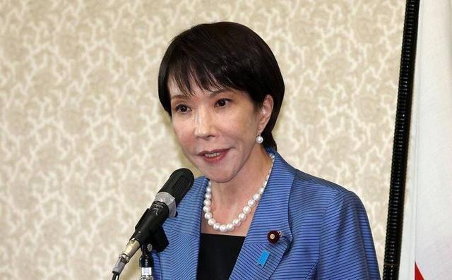 高市对华喊话，给了两个选择，话音刚落，中国12条航线取消赴日