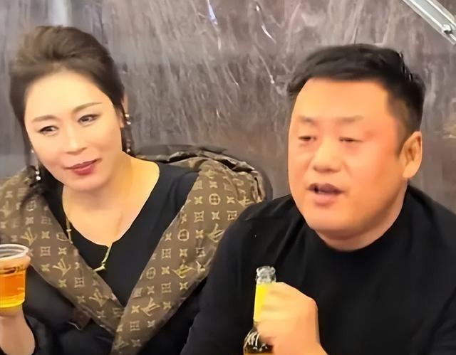 赵本山也没想到	，春晚将至，“教女无方”的宋晓峰，让他丢尽脸面